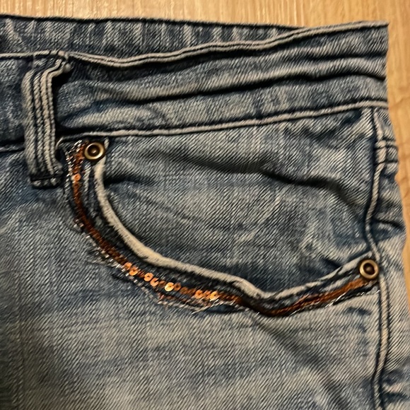 Low Waist Jean Denim shorts - Picture 4 of 4